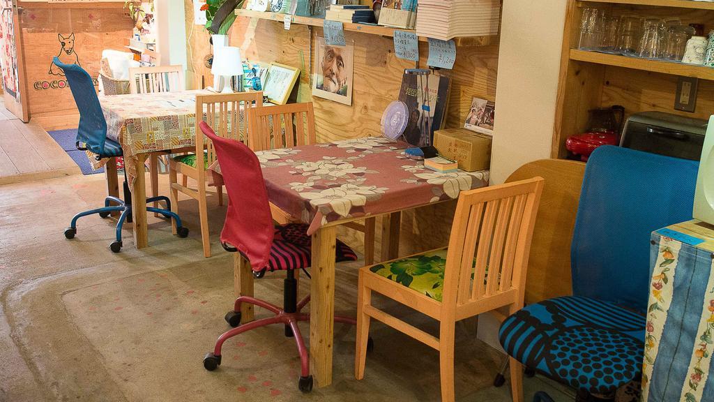 Kamagasaki University Of The Arts Cafe Garden Guest House Aka Cocoroom Osaka Exteriör bild